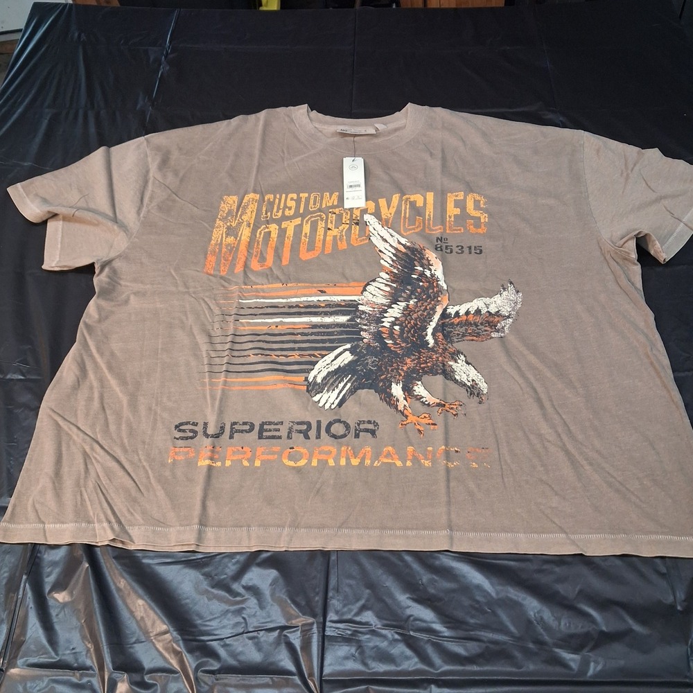 No Boundaries Graphic Crop Tee Mens 3XL Oversized Woodchip Motor Brown Eagle NEW
